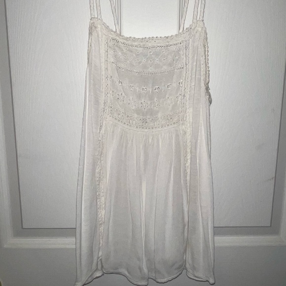 American Eagle Outfitters Tops - American eagle white cami tank